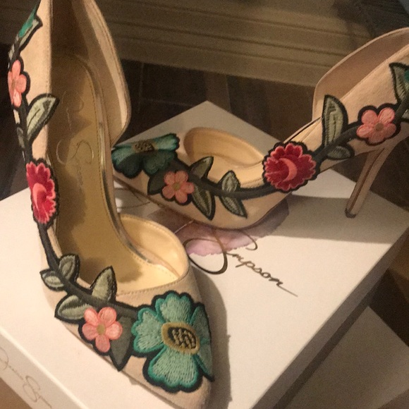 Jessica Simpson Pumps - Picture 5 of 6